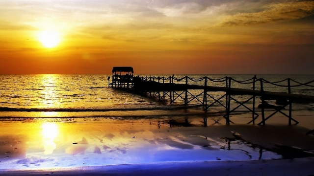 K1体育：与冒险同行，挑战高空极限！户外儿童滑梯高度给你带来惊喜与刺激！